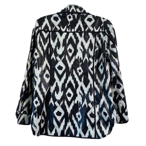 Chico's Black & White Ikat Print Blazer Single Breasted Pockets Chico’s Size 1. - Picture 2 of 10